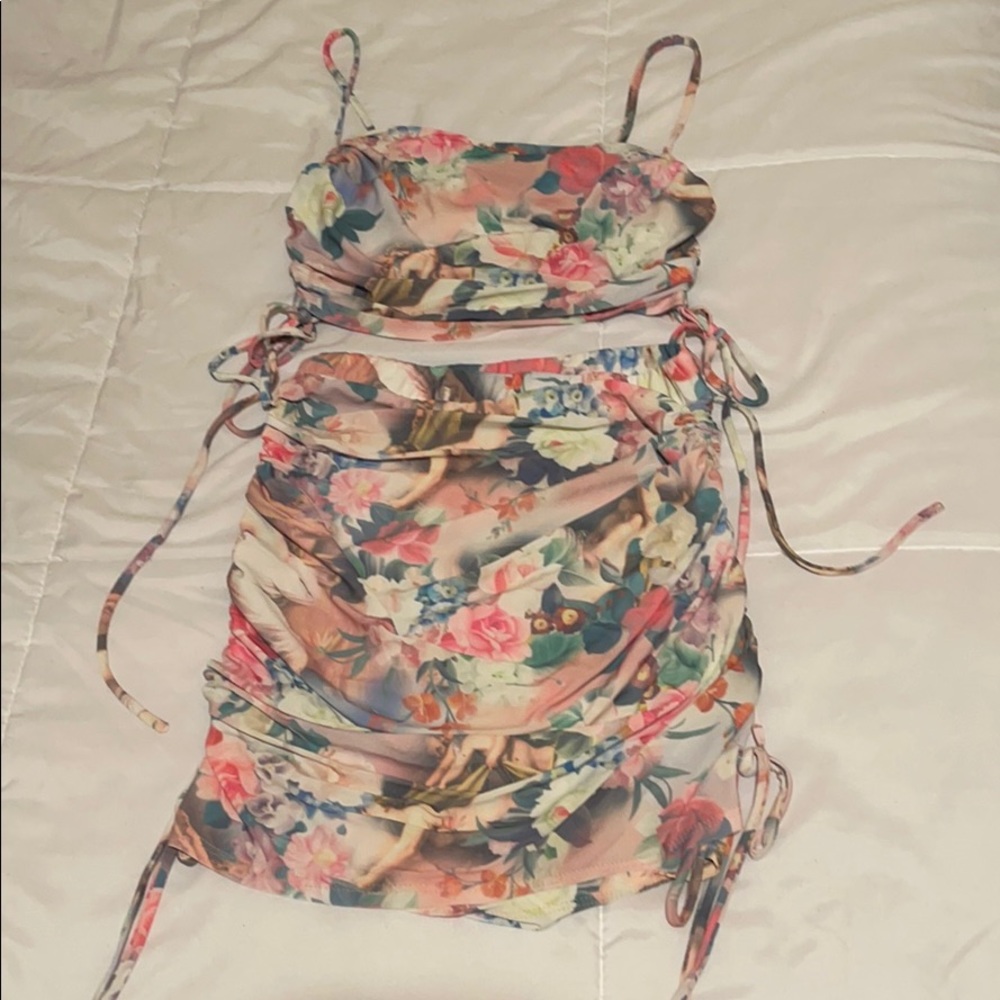 2 piece angle set. scrunchy crop top/skirt